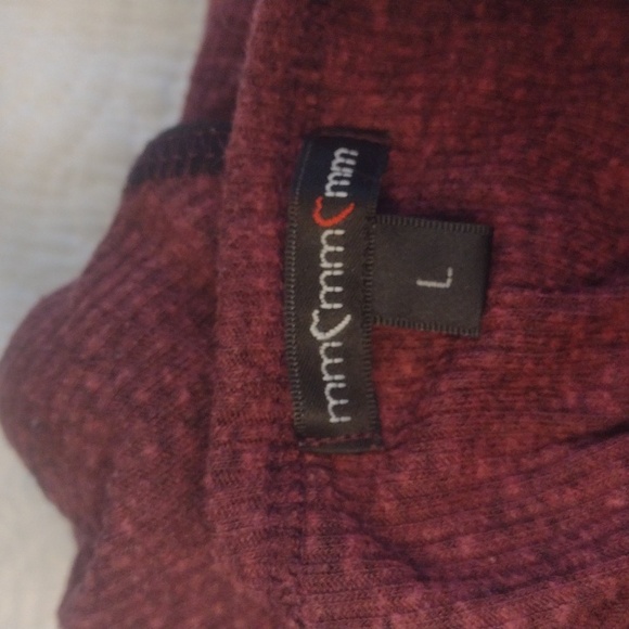 Top - Picture 3 of 3